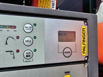 P320 4x2 / PALFINGER PK14002 / CRANE/KRAN